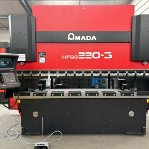 AMADA HFBO 220 t x 3100 8 osi CNC
